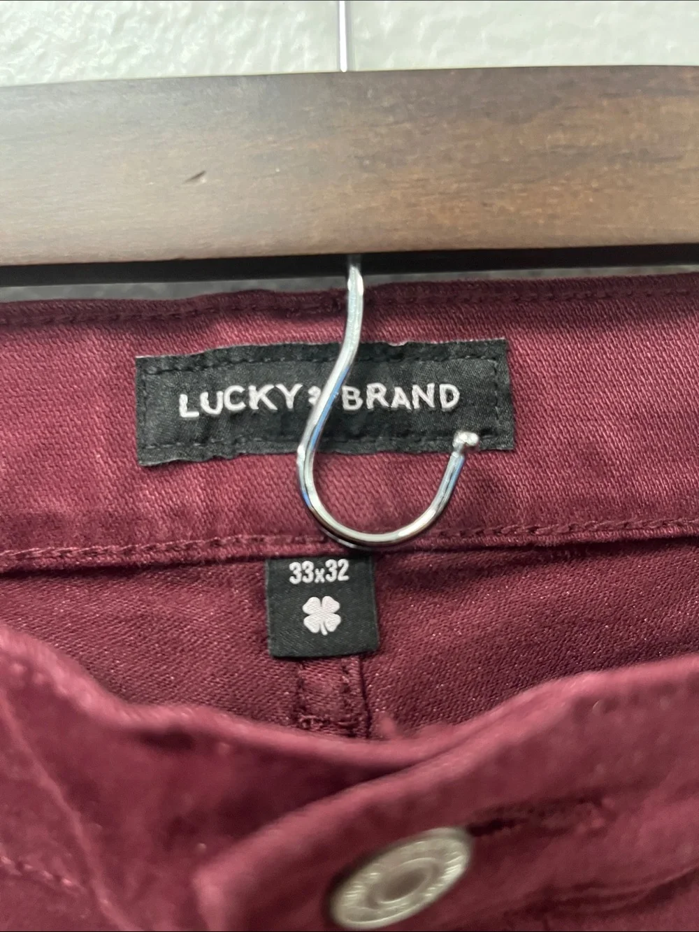 Lucky Brand 411 Athletic Cut Wine Burgundy 32x32